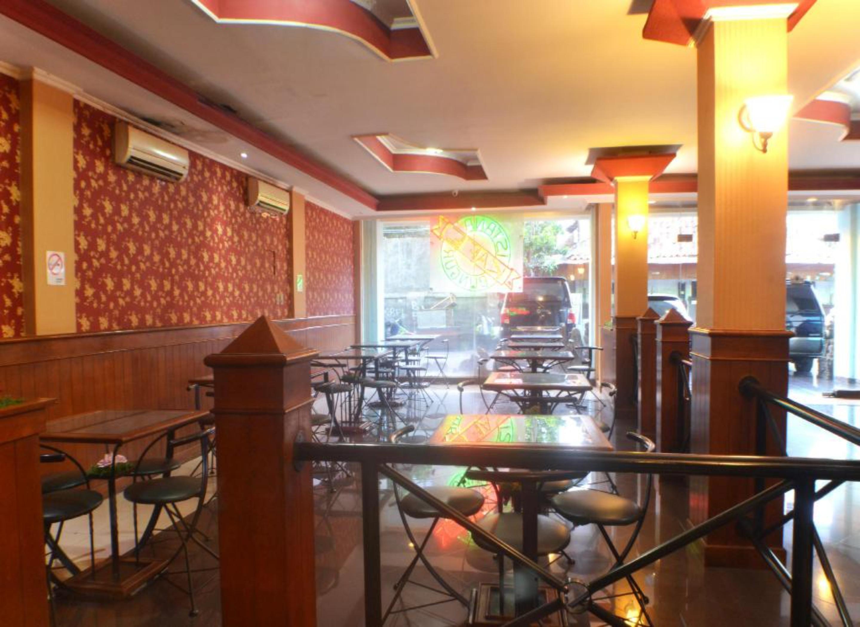 โรงแรมอิสตายา บุงูร์ จาการ์ตา ภายนอก รูปภาพ